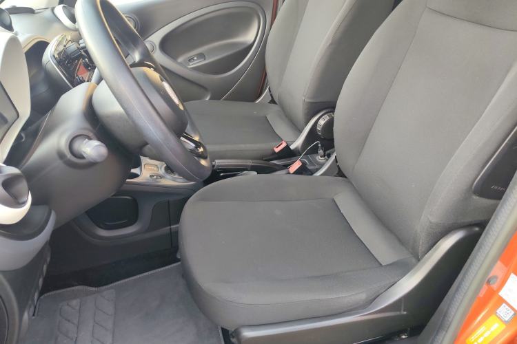 Used smart forfour 2018 1.0L 52 kW Dynamic Edition