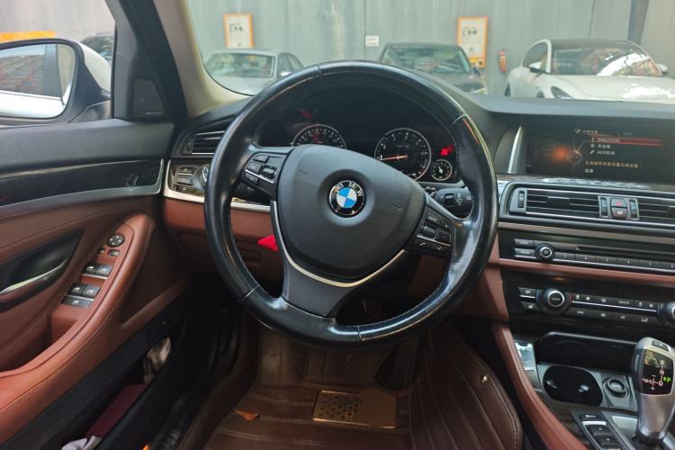 Used BMW 5 Series 2017 528Li Leading Model