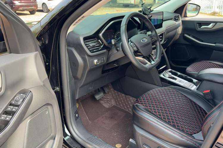 Used Ford Escape 2020 EcoBoost 245 Two-Wheel Drive Smart & Enjoyment Model