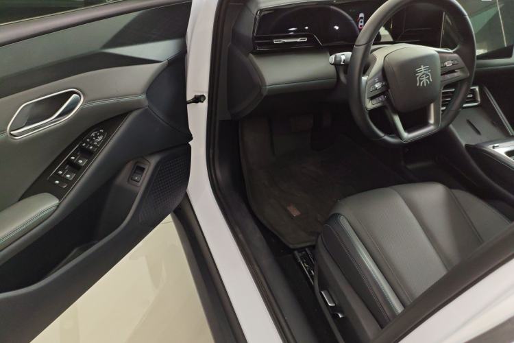 Used BYD Qin L 2025 EV 545KM Beyond Version
