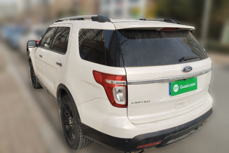 Used Ford Explorer 2013 3.5L Deluxe Model
