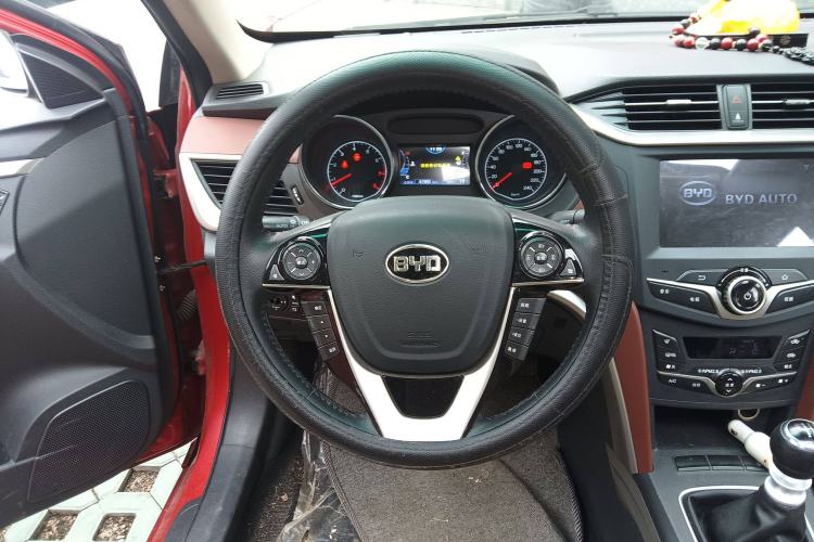 Used BYD G5 2014 1.5TI Manual Flagship Edition