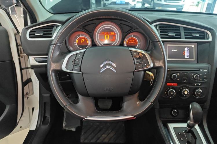 Used Citroen C4L 2015 1.8L Automatic Luxury Edition Steering Wheel