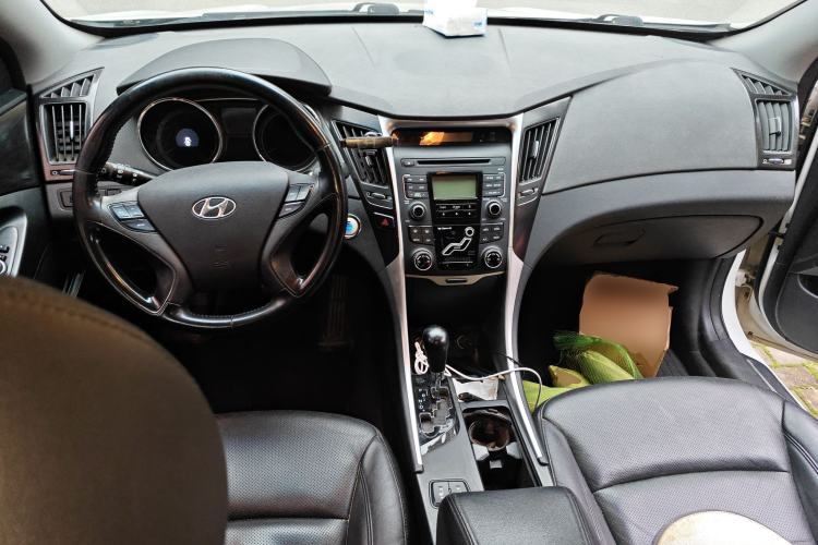 Used Hyundai Sonata 2013 2.4L Automatic Leading Edition China IV Standard