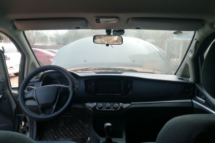 Used FORTHING Lingzhi 2023 M5L 1.6L Base Model 7 Seats