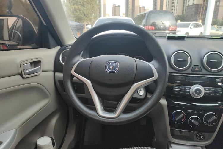 Used CHANGAN Alsvin V3 2015 1.4L Manual Warm-Hearted Model China IV Standard
