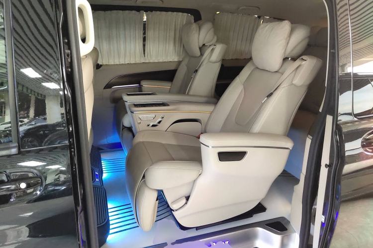 Used Mercedes-Benz V-Class 2022 V 260 Avantgarde Edition