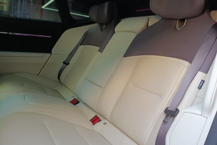 Used Avatr 12 2024 700 Three-Laser Rear-Wheel Drive Luxury Edition Left Rear Seat