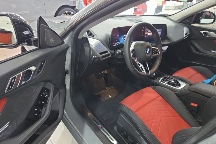 Used BMW 2 Series 2025 225L M Sport Night Edition Package Driver Seat