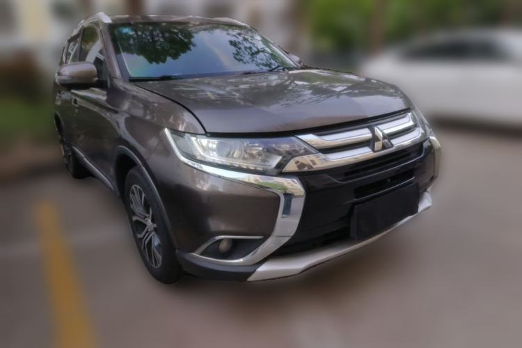 Used Mitsubishi Outlander 2018 2.0L Two-Wheel Drive Glory Edition 5 Seats