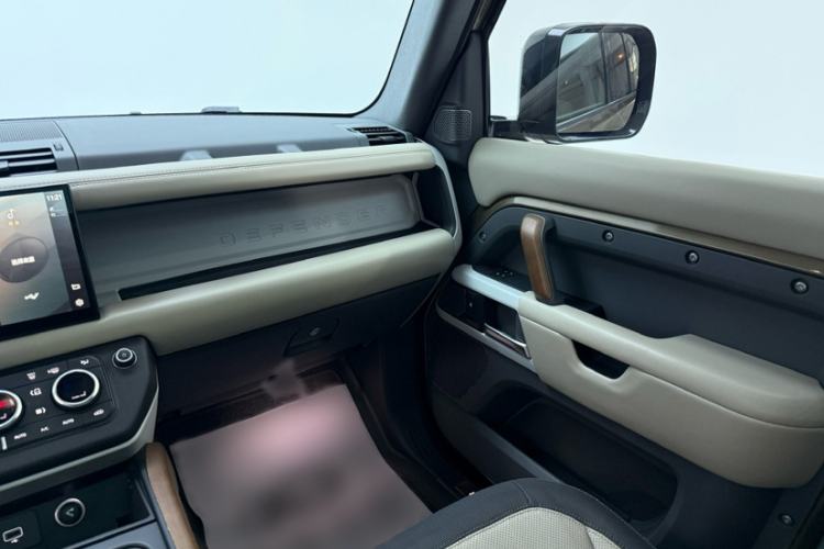 Used Land Rover Defender 2022 110 P400 X-DYNAMIC HSE
