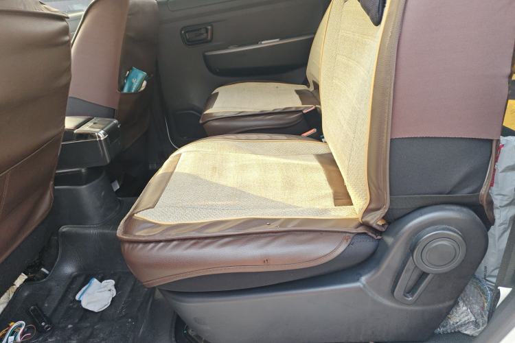 Used Dongfeng Fengon 330 2014 1.5L Manual Utility Version DK15 Left Rear Seat