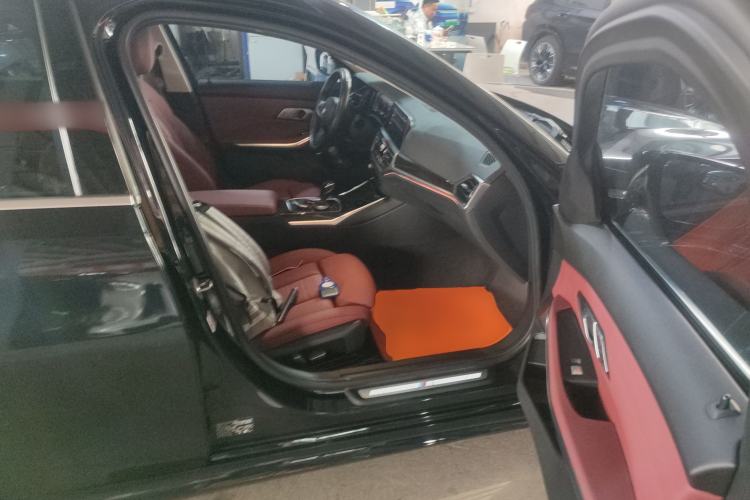 Used BMW 3 Series 2021 Second Facelift 325Li M Sport Package Right Front Seat