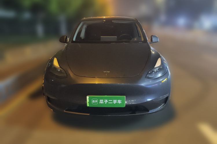 Used Tesla Model Y 2024 Long-Range All-Wheel-Drive Version