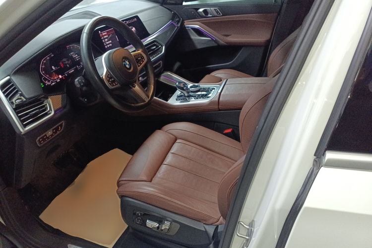 Used BMW X6 2020 xDrive40i Luxury Model with M Sport Package
