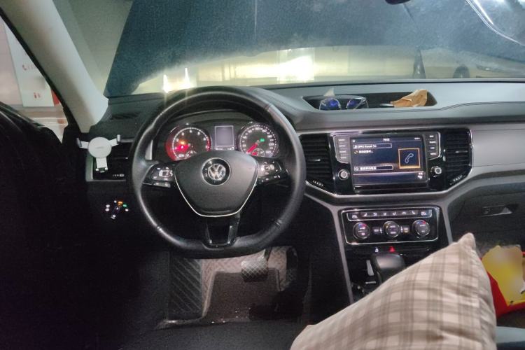 Used Volkswagen Teramont 2017 330TSI Two-Wheel-Drive Luxury Edition
