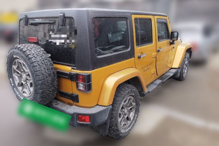 Used Jeep Wrangler 2014 3.0L Sahara Four-Door Edition
