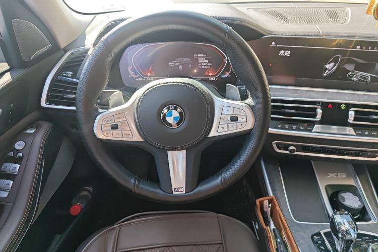 Used BMW X5 2022 Restyled xDrive 30Li Luxury Version M Sport Package