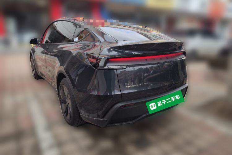 Used Tesla Model Y 2026 Rear-Drive Model

