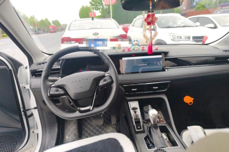 Used Roewe i5 2024 1.5L CVT Luxury Edition Center Console