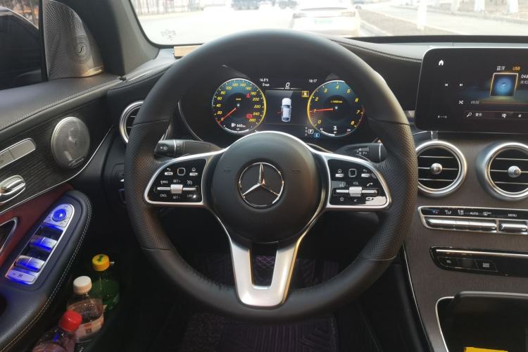 Used Mercedes-Benz GLC Coupe 2021 GLC 300 4MATIC Coupe SUV Steering Wheel