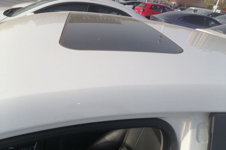 Used Roewe i5 2023 1.5L CVT Luxury Edition Roof