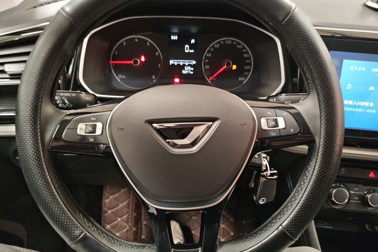 Used Jetta VS5 2022 280TSI Manual Advanced Trim Steering Wheel