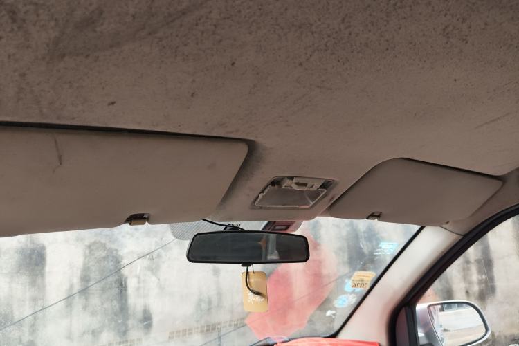 Used CHANGAN KAICHENG Ounuo S 2012 1.5L Standard Version
