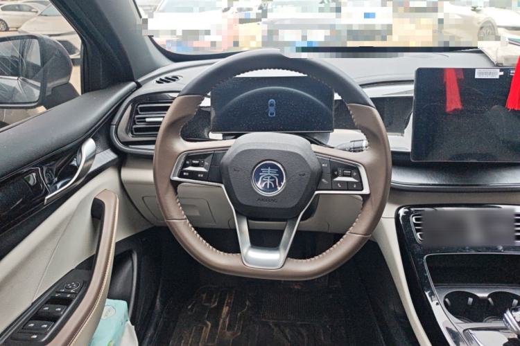 Used BYD Qin PLUS 2024 HONOR Edition DM-i 55KM Leading Model Steering Wheel