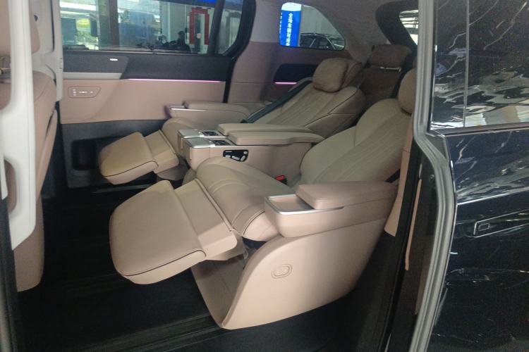 Used XPeng X9 2024 640 All-Wheel Drive High-Performance Max
