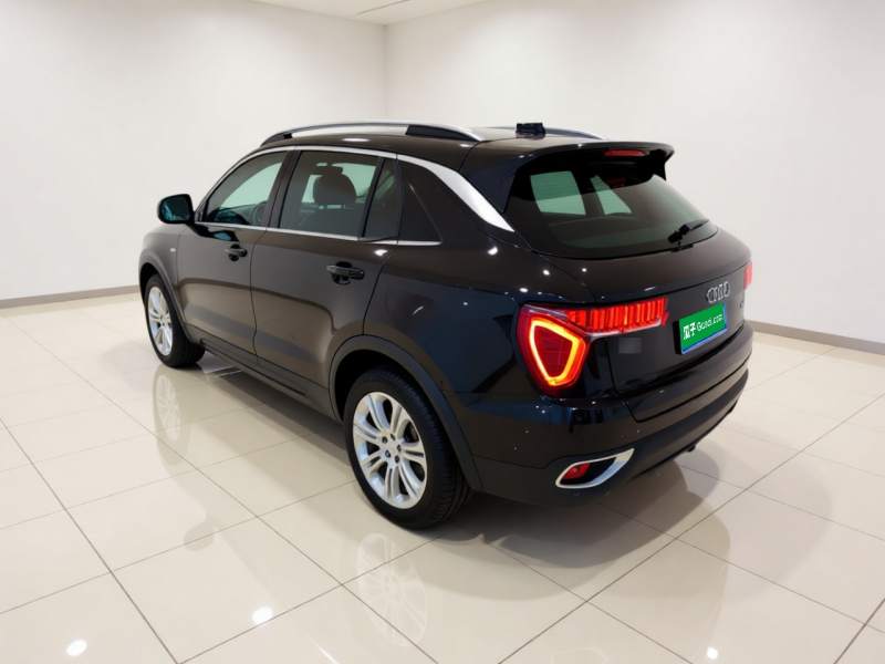 Used Lynk & Co 01 2017 2.0T Two-Wheel Drive Pro Edition — 4