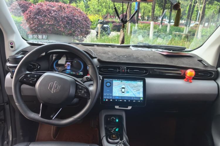 Used Leapmotor T03 2020 400 Luxury Edition Center Console