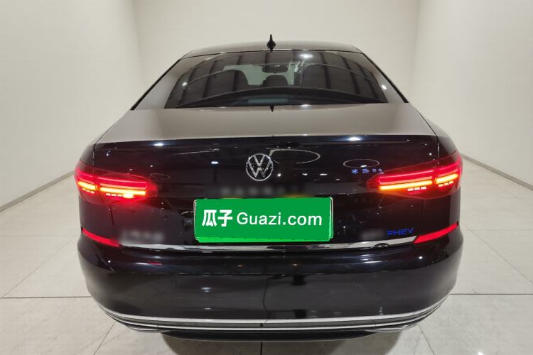 Used Volkswagen Passat New Energy 2020 430 PHEV Hybrid Luxury Edition China VI Standard Rear
