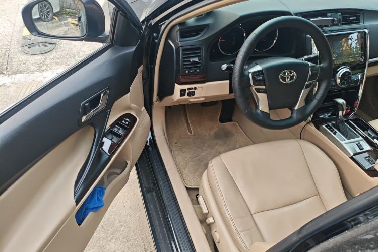 Used Toyota Reiz 2012 2.5V Fengdu Elite Stylish Edition Driver Seat