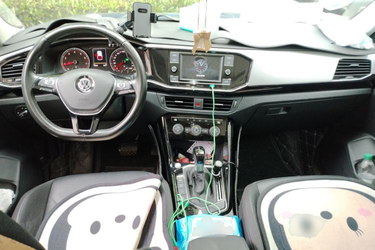 Used Volkswagen Tayron 2019 330TSI Two-Wheel Drive Luxury Model China VI Standard Center Console