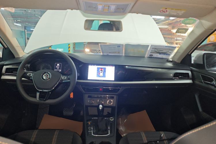 Used Volkswagen Lavida 2019 280TSI DSG Comfort Edition China VI standard Center Console