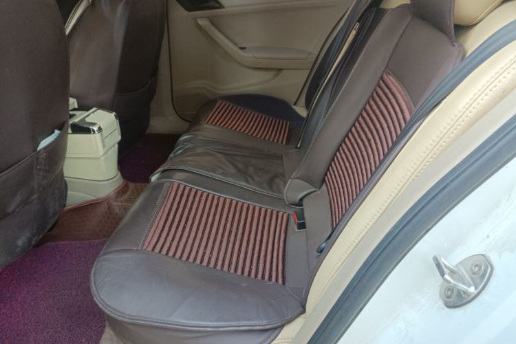 Used Volkswagen Jetta 2015 Zhuihui Edition 1.4L Manual Fashion Model