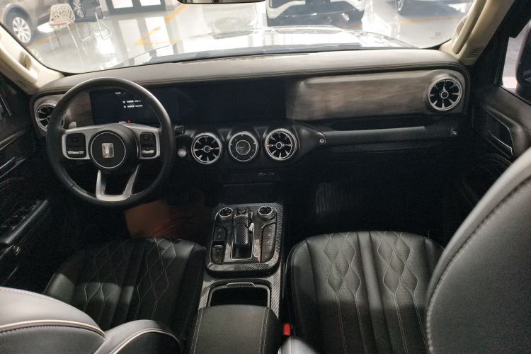 Used Tank 300 2021 Off-Road Edition 2.0T Challenger Interior 3