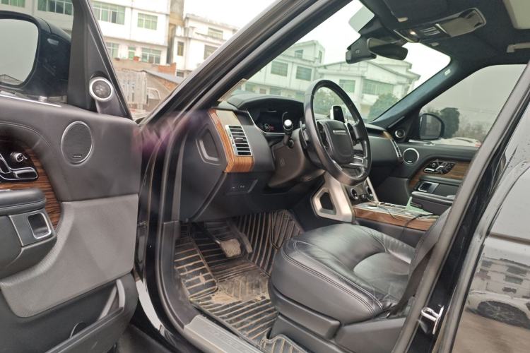 Used Land Rover Range 2019 3.0 SC V6 Grand Edition Driver Seat