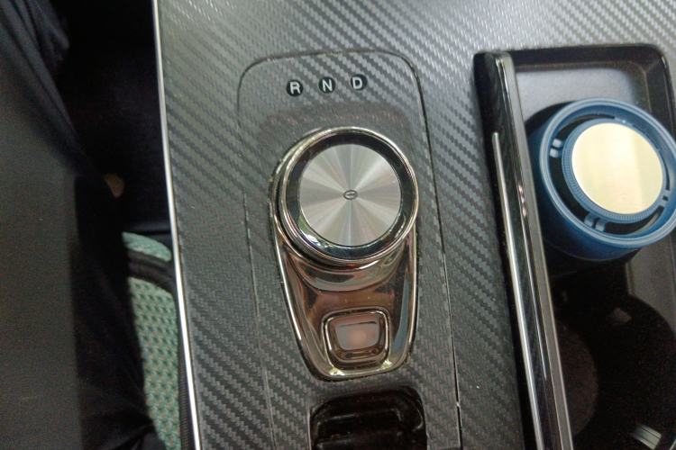 Used AION V 2021 Plus 80 Smart Technology Edition Ternary Lithium Gear Lever