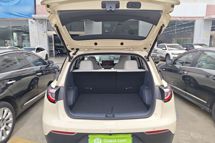 Used Geely Galaxy Geome 2025 310km Dream Edition Trunk