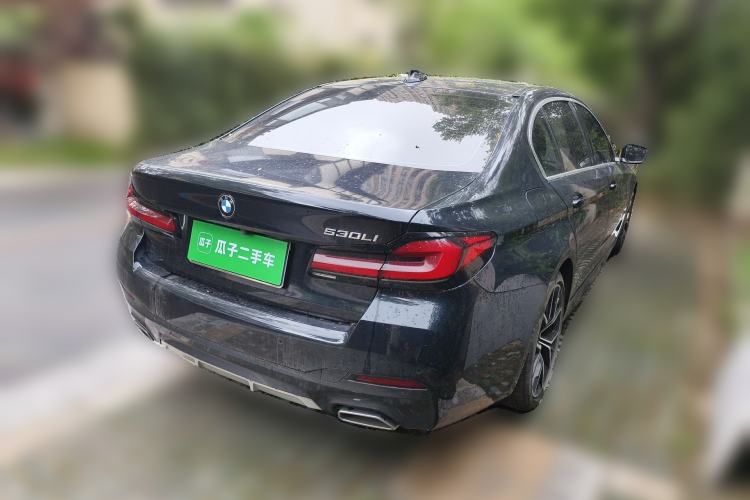 Used BMW 5 Series 2022 530Li Luxury Edition M Sport Package Rear Right 45 Deg