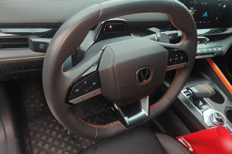 Used CHANGAN UNI-V 2022 1.5T Prestige Version
