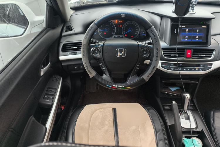 Used Honda Crosstour 2014 2.4L Luxury Edition