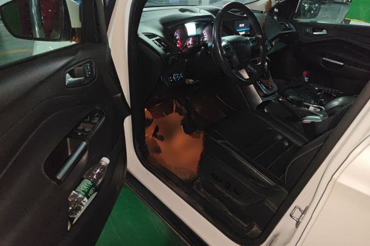 Used Ford Kuga 2015 1.5L GTDi Four-Wheel-Drive Elite Model Driver Seat