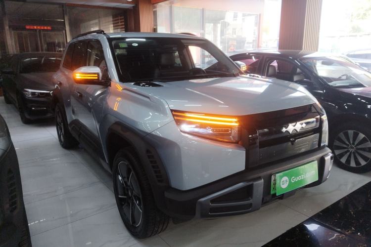 Used Formula Leopard Titanium 3 2025 501KM All-Wheel Drive Intelligent Driving Ultra Version