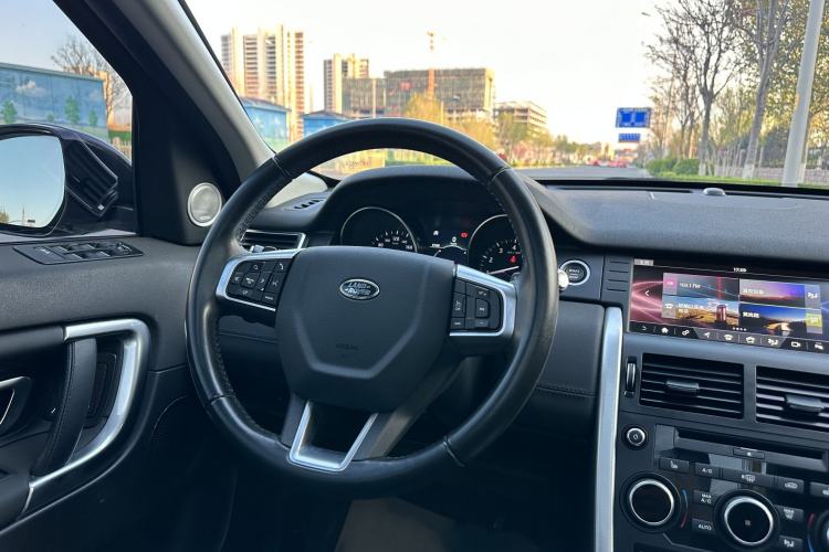 Used Land Rover Discovery Sport 2018 240 PS Zhiyue Limited Edition