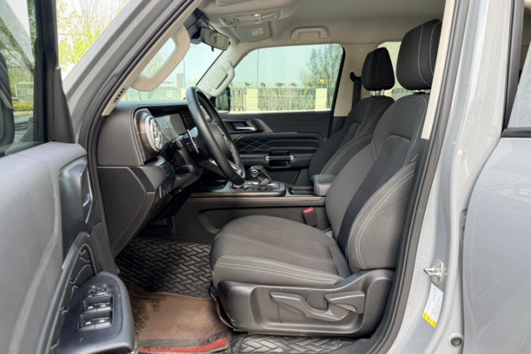 Used Tank 300 2021 Explorer 2.0T Off-Road Edition Interior 2