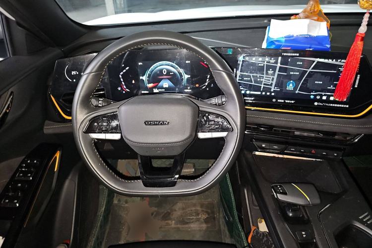 Used CHANGAN OSHAN X5 PLUS 2023 Revised Version 1.5T DCT Navigation Edition
