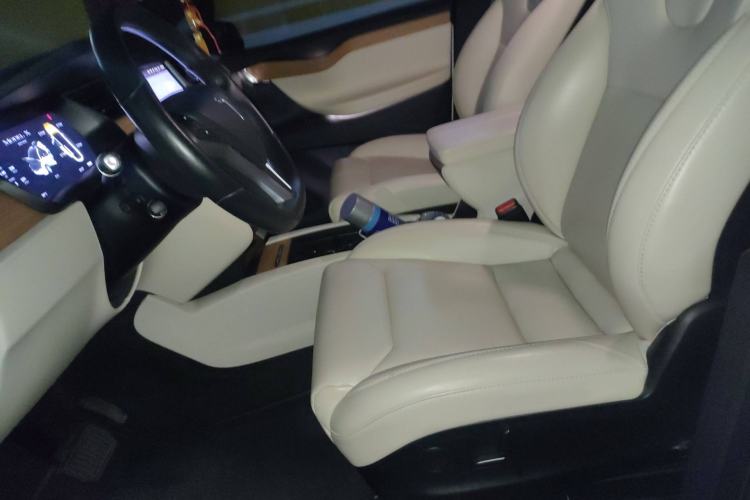 Used Tesla Model X 2019 Long-Range Version Left Front Seat